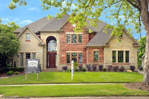 1129 Summit Hills Ln., Naperville, IL 60563