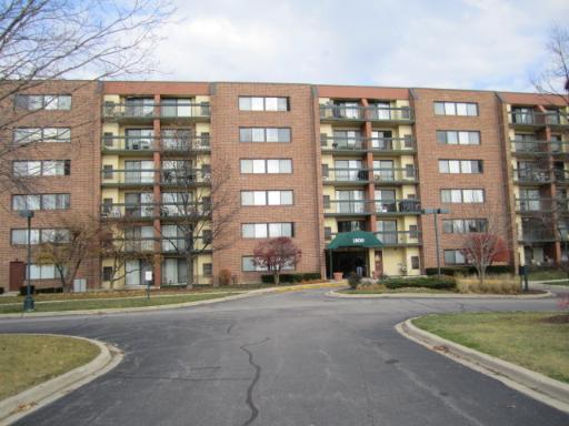 1800 Huntington Blvd. #514, Hoffman Estates, IL 60169
