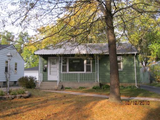 672 Clark St., Elgin, IL 60123