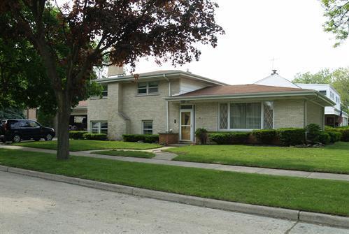 5155 Lee St., Skokie, IL 60077