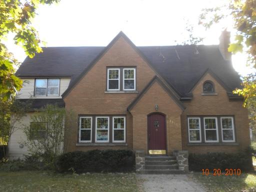 2515 Landstrom Rd., Rockford, IL 61107