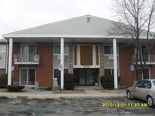 9204 Bumble Bee Dr. #1B, Des Plaines, IL 60016