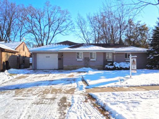 1239 N Wilke Rd., Arlington Heights, IL 60004