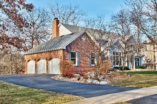 549 Lions Dr., Lake Zurich, IL 60047