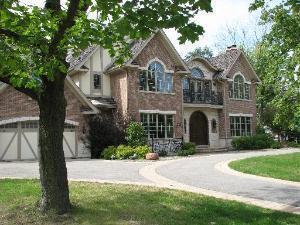 120 Constance Ln., Northbrook, IL 60062
