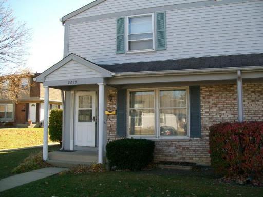 2219 Denton Ct., Schaumburg, IL 60194