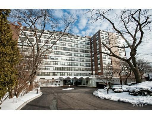 1616 Sheridan Rd. #6C, Wilmette, IL 60091