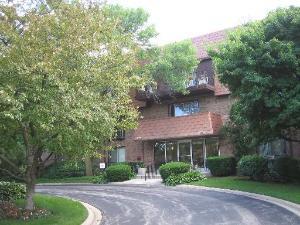 4000 Dundee Rd. #103, Northbrook, IL 60062