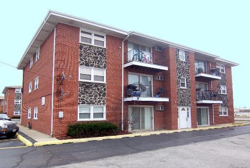 8310 W 47th St. #11, Lyons, IL 60534