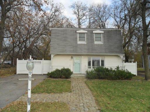 3N265 Cardinal St., Addison, IL 60101