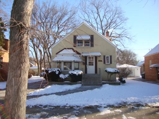 2537 S 14th Ave., Broadview, IL 60155