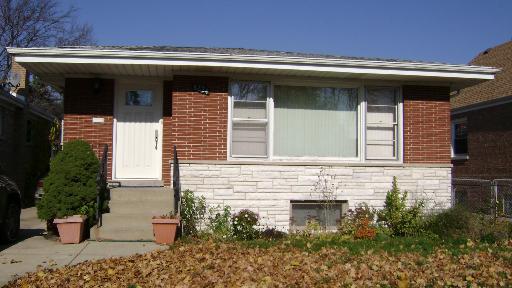 6224 W Eastwood, Chicago, IL 60630