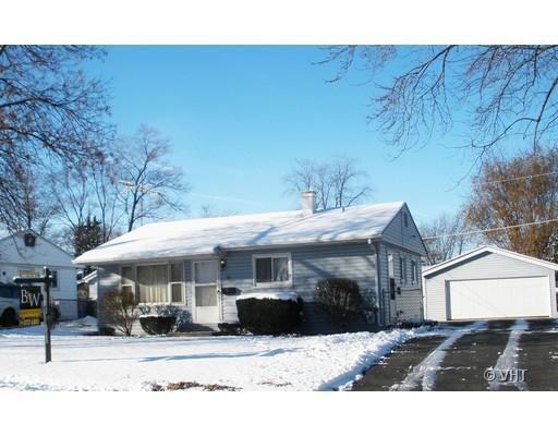 70 Hickory Dr., Carpentersville, IL 60110