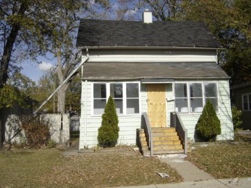 718 Mytrle St., Waukegan, IL 60085