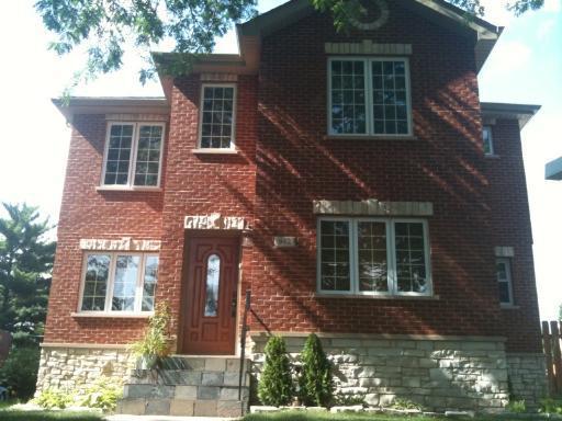 962 Rose Ave., Des Plaines, IL 60016