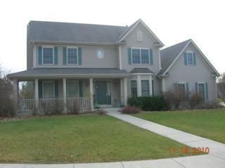 714 Lloyd Ln., North Aurora, IL 60542