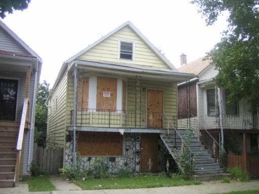 8642 S Colfax Ave., Chicago, IL 60617