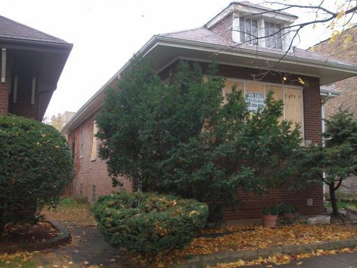 7308 S Bennett Ave., Chicago, IL 60649