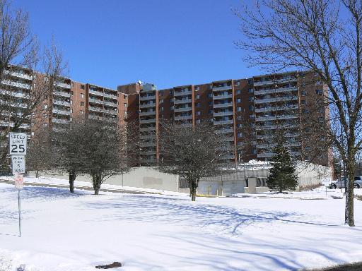 21 Kristin Dr. #1030, Schaumburg, IL 60195
