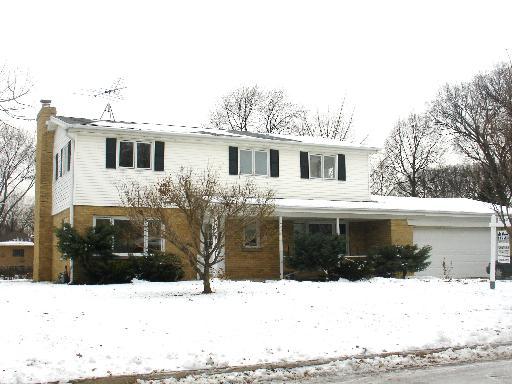 700 10th Ave., La Grange, IL 60525