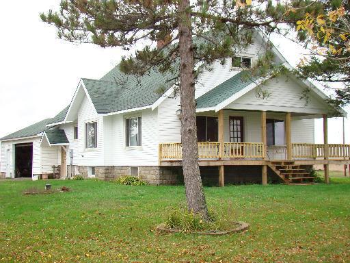 1961 E 2850 N Rd., Martinton, IL 60951