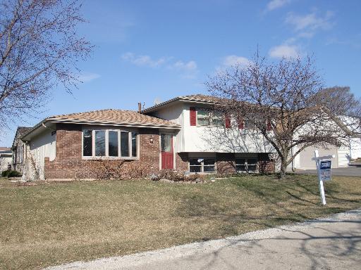 26W308 Cooley Ave., Winfield, IL 60190