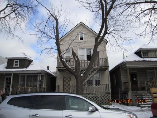8231 S Houston Ave., Chicago, IL 60617