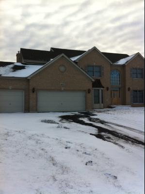 651 Clover Dr., Algonquin, IL 60102