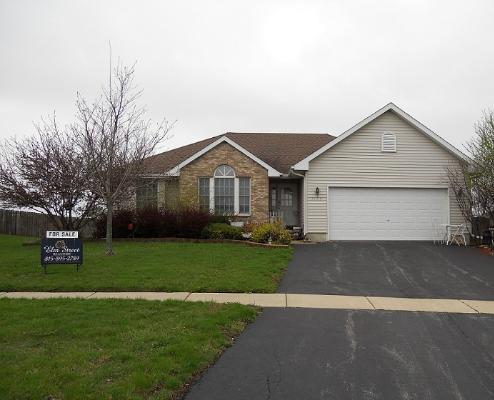 1739 Pebblewood Ct., Sycamore, IL 60178