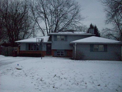 351 Belle Plaine Ave., Gurnee, IL 60031