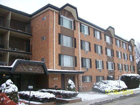 1127 Old Wilke Rd. #102, Arlington Heights, IL 60005