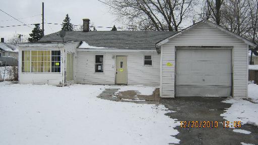 120 Kendall Ave., Aurora, IL 60505