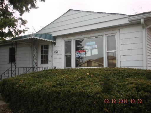 9219 W 75th St., Justice, IL 60458