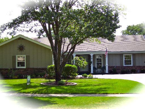 1216 Elizabeth Ave., Naperville, IL 60540