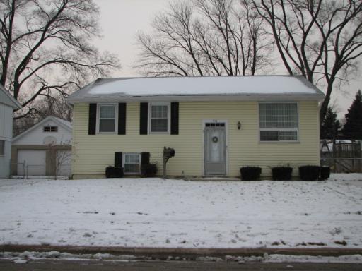 710 Geneva Ave., Romeoville, IL 60446