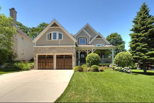 218 Middaugh Rd., Clarendon Hills, IL 60514