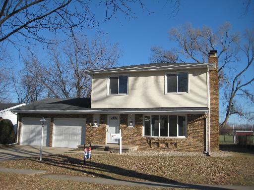 460 Cleveland Ave., Bourbonnais, IL 60914