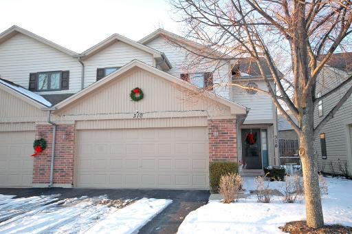 310 Cromwell Ct., Westmont, IL 60559