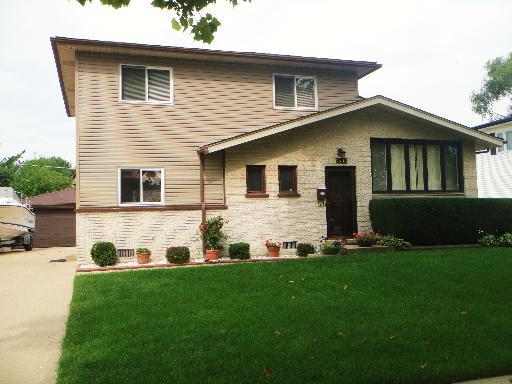 516 N 7th Ave., Des Plaines, IL 60016
