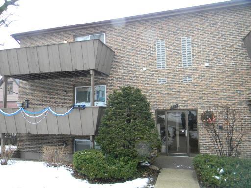 207 Fremont St. #5, Woodstock, IL 60098
