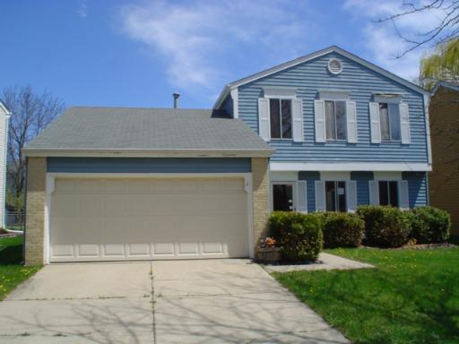33 Monterey Dr., Vernon Hills, IL 60061
