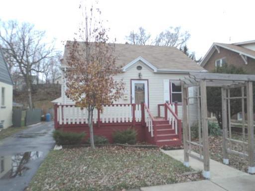 225 Comstock St., Joliet, IL 60436