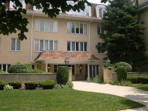 75 S 6th Ave. #302, La Grange, IL 60525