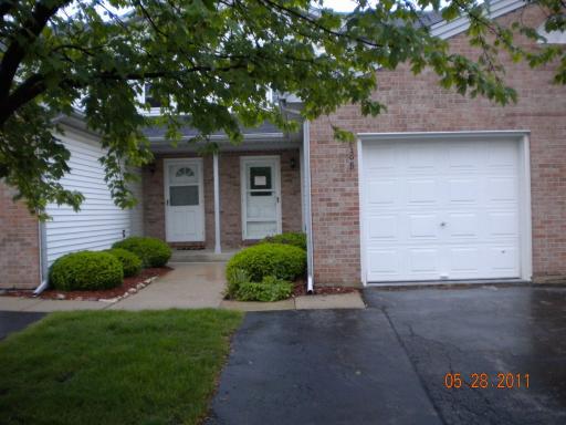 236 N Walnut St. #B, Bensenville, IL 60106