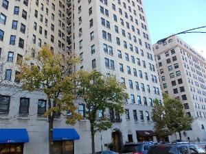 2000 N Lincoln Park West Pkwy. #1506, Chicago, IL 60614
