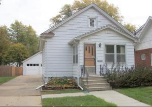 912 S 4th St., Aurora, IL 60505