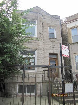 903 W Addison Ave., Chicago, IL 60613