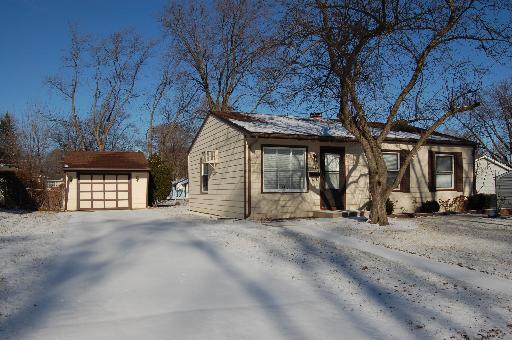 1612 Sycamore Ave., Hanover Park, IL 60133