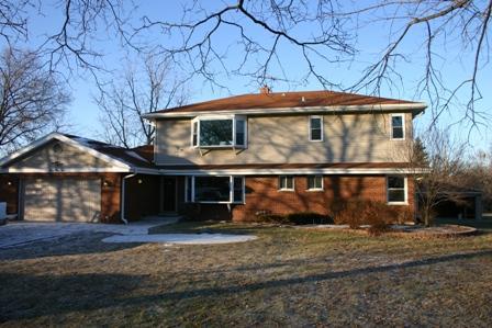 512 W 72nd St., Darien, IL 60561