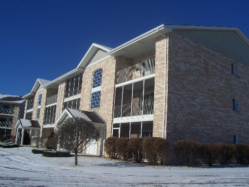 16048 Crystal Creek Dr. #2A, Orland Park, IL 60462